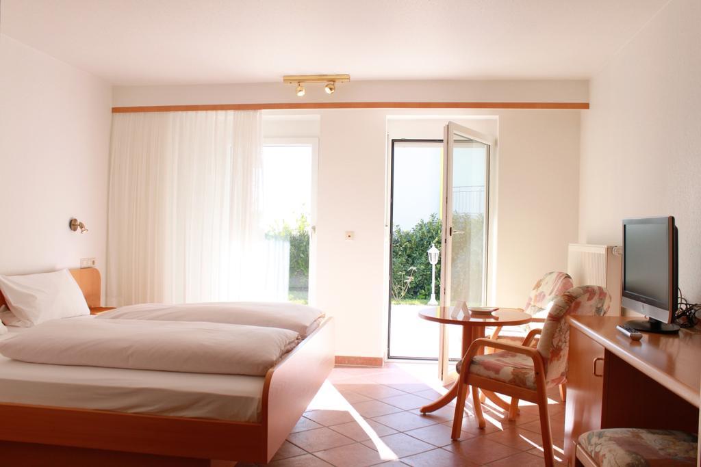 Hotel Garni Eden Meersburg Exterior photo